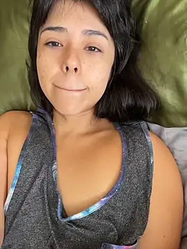 Evie-Luna online show from November 8, 2025, 6:18 pm