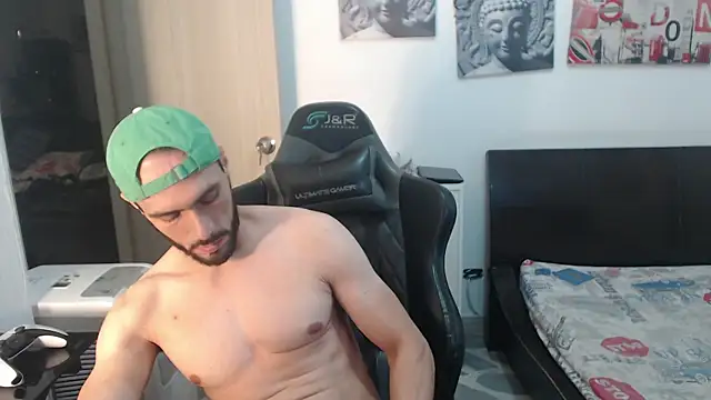 samuelgarcia  online show from March 11, 2025, 9:34 am