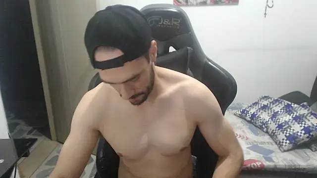 samuelgarcia  online show from October 23, 2025, 7:07 am