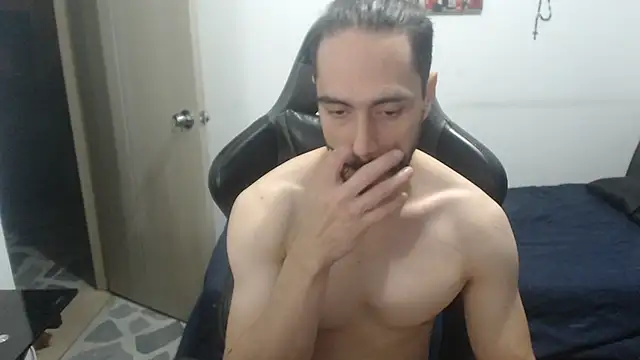 samuelgarcia  online show from December 17, 2025, 7:47 am