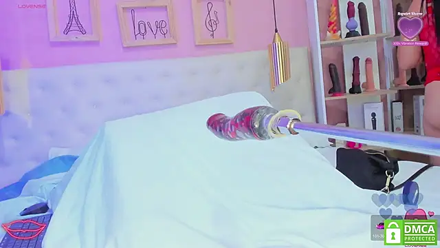 leylla  online show from April 11, 2026, 7:29 pm