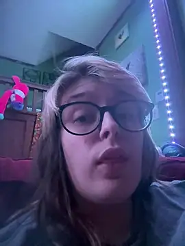 Snapshot of Bubblesgotcakee chatting on May 10, 2026, 1:00 am Bubblesgotcakee online show from May 10, 2026, 1:00 am