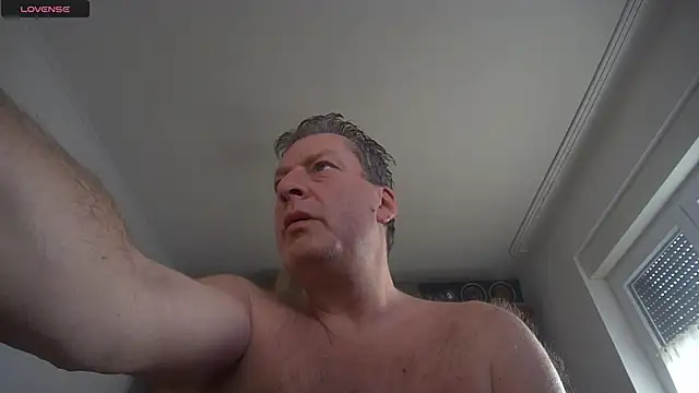 iliebetights online show from December 22, 2025, 10:56 am