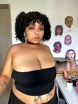 PrincessLauren420 online show from October 3, 2025, 7:00 pm