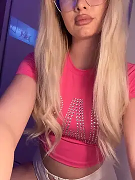 mollyxxx online show from January 7, 2026, 4:59 am