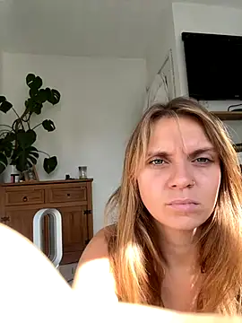 jessieamy online show from September 29, 2025, 11:04 am