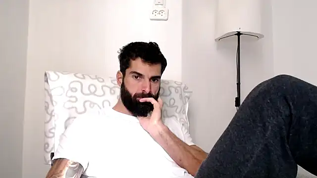 Verycutex online show from November 17, 2025, 9:15 am