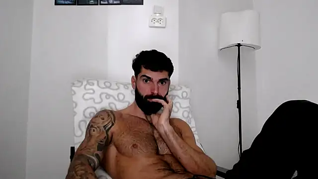 Verycutex online show from November 26, 2025, 7:20 am