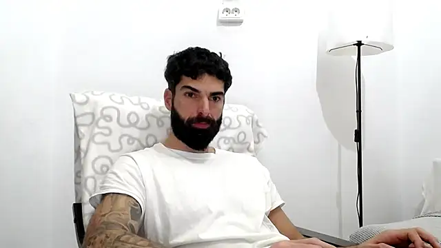 Verycutex online show from December 16, 2025, 6:51 am