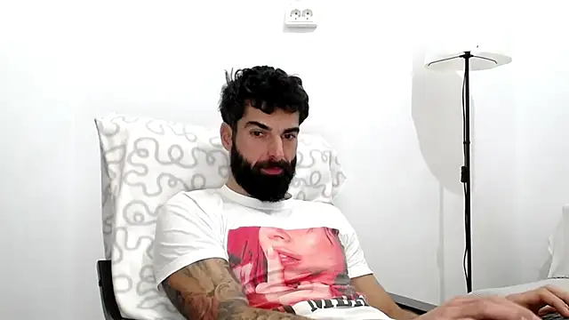 Verycutex online show from December 17, 2025, 7:58 am