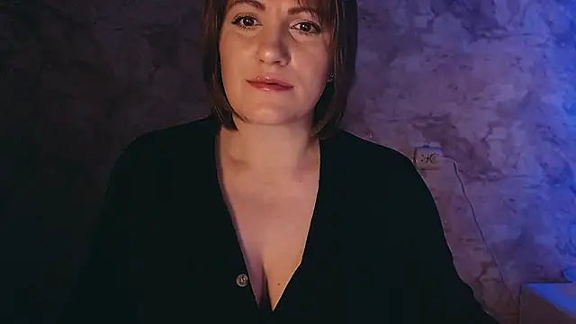 Snapshot of _letty_ chatting on December 21, 2024, 8:43 pm  letty  online show from December 21, 2024, 8:43 pm