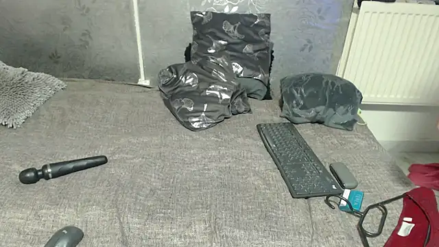 Titanilla39 online show from January 12, 2025, 2:41 pm