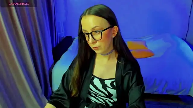 CurlySteph online show from June 4, 2026, 6:58 pm