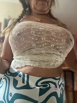 camelia3 online show from May 26, 2026, 9:16 am