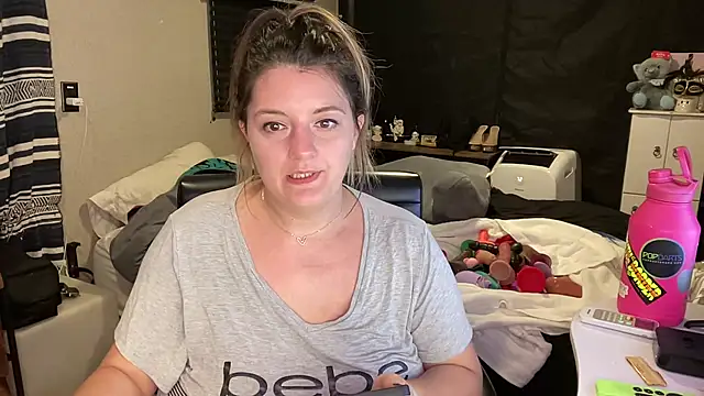 magicsparkles online show from February 17, 2026, 1:35 am