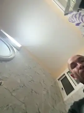 Kamil351 online show from April 3, 2026, 11:25 pm