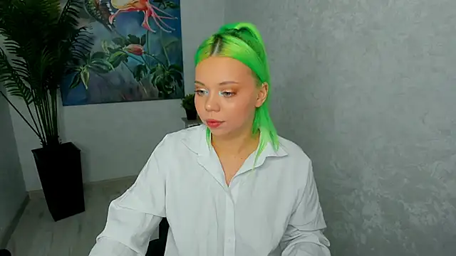 Snapshot of EnergyBunny_1 chatting on February 8, 2026, 7:17 pm EnergyBunny 1 online show from February 8, 2026, 7:17 pm