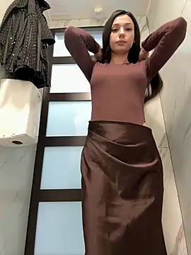 Snapshot of _MiaQueen_ chatting on February 25, 2026, 11:14 pm MiaQueen online show from February 25, 2026, 11:14 pm