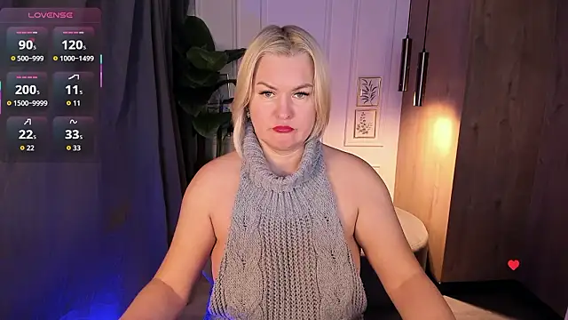 Snapshot of YolandaKiss chatting on February 3, 2026, 8:14 pm YolandaKiss online show from February 3, 2026, 8:14 pm