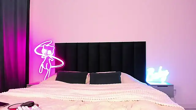 Snapshot of wow_lovie chatting on March 12, 2025, 8:19 am wow lovie online show from March 12, 2025, 8:19 am