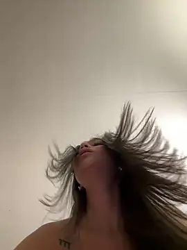 Alyshanon18 online show from March 11, 2026, 2:17 am