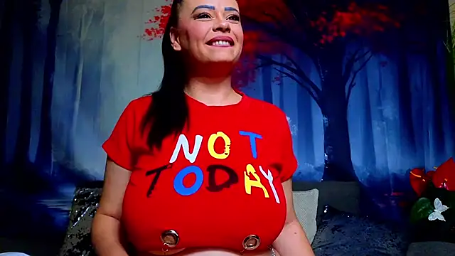 ElizabethEven online show from April 2, 2026, 7:55 pm