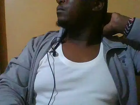 honeyswit online show from October 29, 2025, 6:31 pm