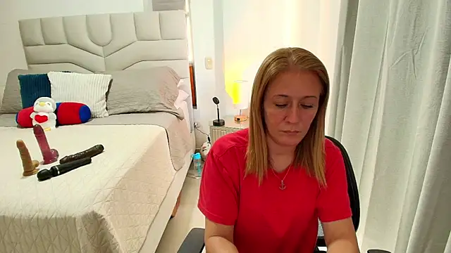 Snapshot of Naty_Stone chatting on April 17, 2026, 9:29 pm Naty Stone online show from April 17, 2026, 9:29 pm