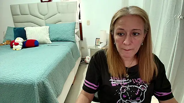 Naty Stone online show from July 1, 2026, 8:41 pm