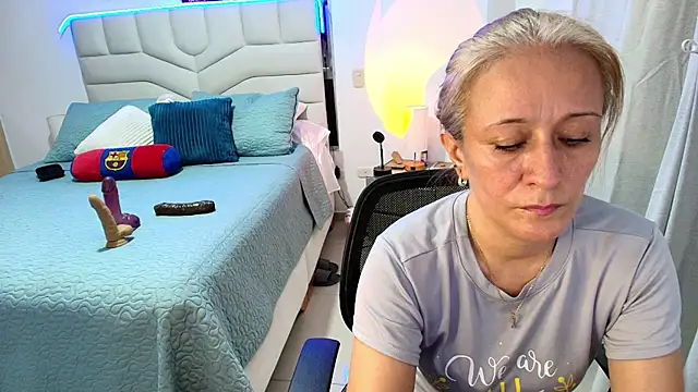 Naty Stone online show from July 2, 2026, 8:15 pm
