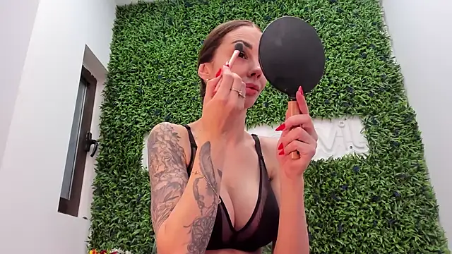 realhotfallingdevil online show from April 1, 2026, 4:46 am