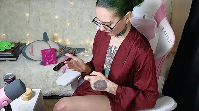 Ginger Stay online show from January 16, 2026, 9:52 pm