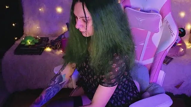 Ginger Stay online show from February 19, 2026, 7:54 pm