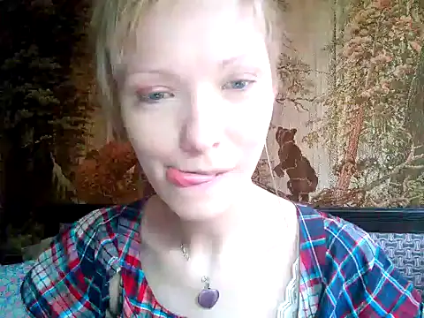 Snapshot of WildMissNiks chatting on January 19, 2025, 9:44 am WildMissNiks online show from January 19, 2025, 9:44 am