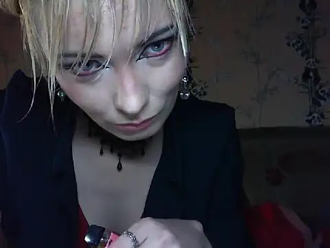 Snapshot of WildMissNiks chatting on June 6, 2026, 6:40 am WildMissNiks online show from June 6, 2026, 6:40 am