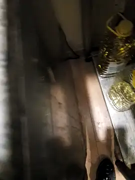 Snapshot of Sripandara1 chatting on March 13, 2025, 8:54 pm Sripandara1 online show from March 13, 2025, 8:54 pm