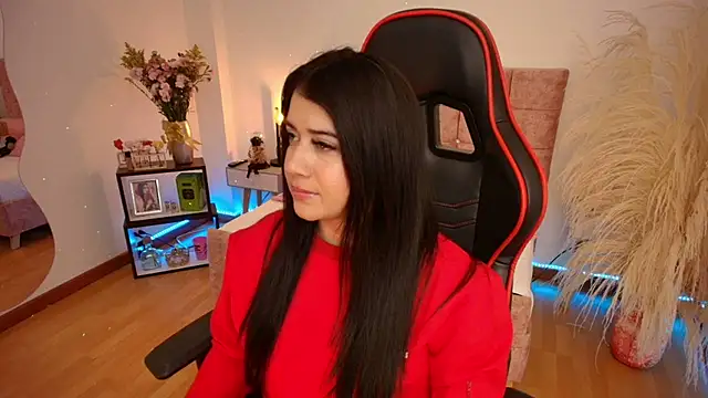 KallyMyller1 online show from December 18, 2024, 3:22 pm