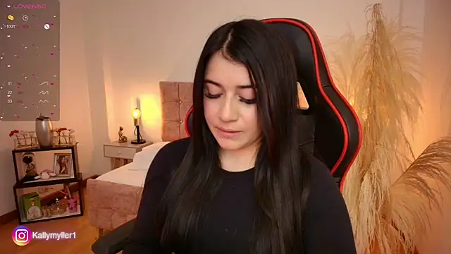 KallyMyller1 online show from March 6, 2025, 7:21 pm