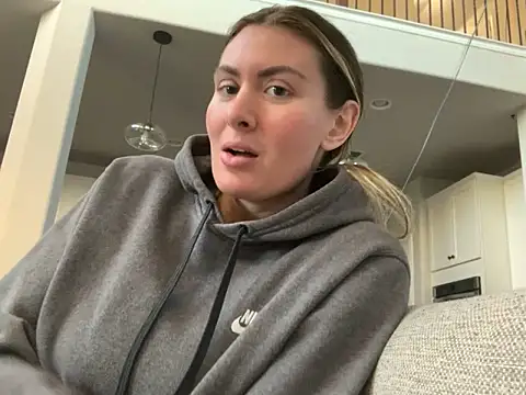 Alyssa rhoades online show from January 19, 2025, 11:10 pm