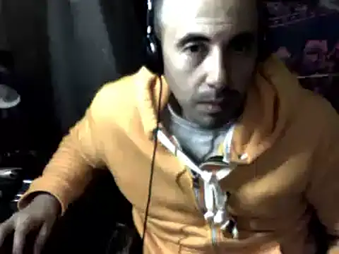 Snapshot of big_heart chatting on March 25, 2026, 10:05 pm big heart online show from March 25, 2026, 10:05 pm