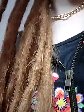 LucidLucy online show from January 19, 2025, 3:21 pm