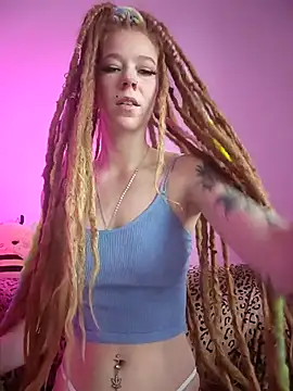 LucidLucy online show from December 4, 2025, 2:04 pm