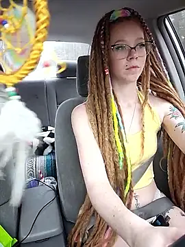 LucidLucy online show from April 15, 2026, 7:58 pm