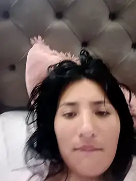 Snapshot of emily_honter chatting on January 16, 2025, 5:44 pm emily honter online show from January 16, 2025, 5:44 pm