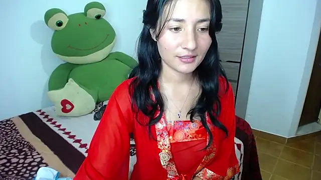 Snapshot of emily_honter chatting on February 21, 2025, 4:40 am emily honter online show from February 21, 2025, 4:40 am