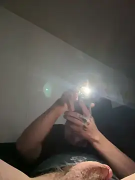 jamescox6969 online show from February 1, 2026, 8:24 am