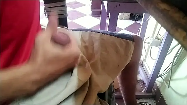 Snapshot of growing20yo chatting on September 13, 2025, 9:42 am growing20yo online show from September 13, 2025, 9:42 am