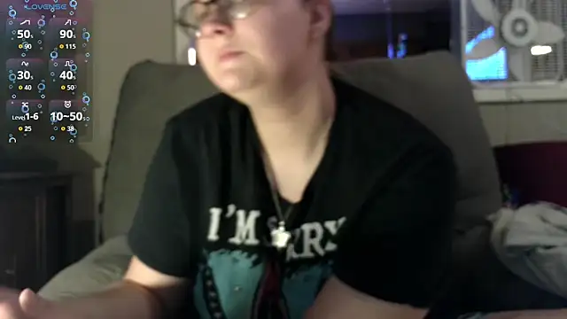 Snapshot of ZeTurtleMaster chatting on December 17, 2025, 12:49 am ZeTurtleMaster online show from December 17, 2025, 12:49 am