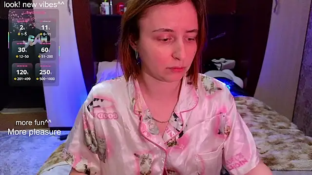 DanaMartina online show from April 2, 2026, 5:32 pm