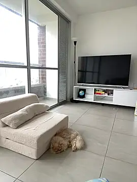 Anavi  online show from February 8, 2026, 8:45 pm